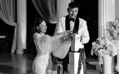 Fedezzétek fel, hogyan készülhet 5 érzékszervre ható esküvő a Le Til Kúriában! Látvány, hangok, ízek, illatok és tapintás harmóniája, avagy minden, amitől a Nagy Nap felejthetetlenné válik. - Le Til Kúria