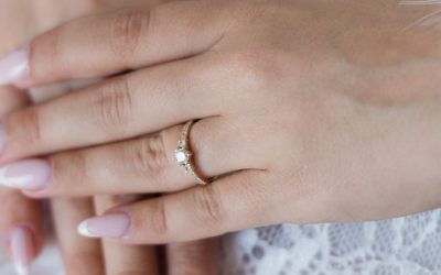 Végre eljegyeztek! Álomesküvőt szeretnék, hogyan kezdjem a szervezést?