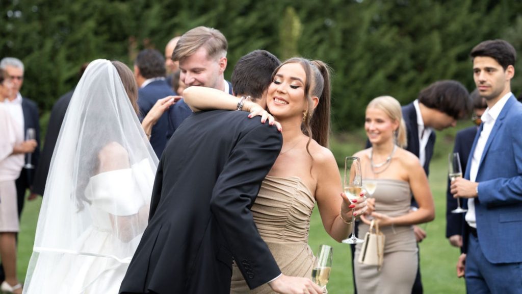 Tudd meg, hogyan válaszd ki a legjobb esküvői vendég ruhát nyárra, hogy stílusos és kényelmes legyél a Nagy Napon! - Le Til Kúria