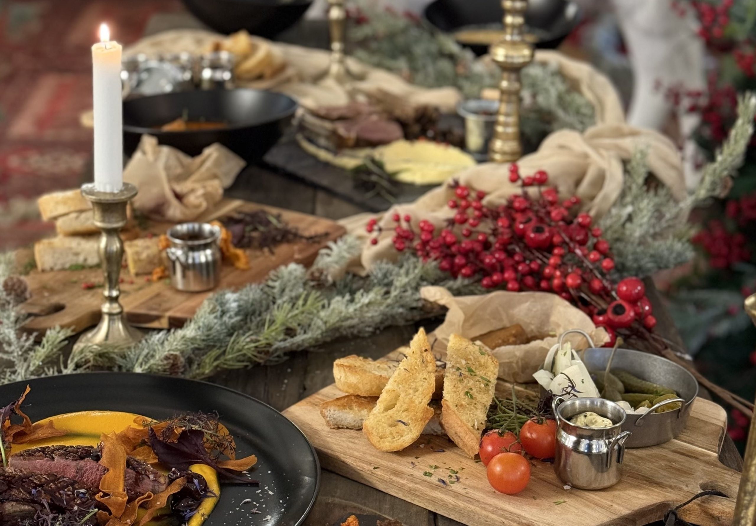 PÁROK HÉTVÉGÉJE 2025 @ LE TIL KÚRIA
Egy hétvége, amikor csak Ti számítotok!
Képzeljétek el, ahogy egy novemberi hétvégén a Le Til Kúria kapui kitárulnak előttetek, és onnantól kezdve minden pillanat a közös harmóniáról, meghittségről és feltöltődésről szól. - Le Til Kúria